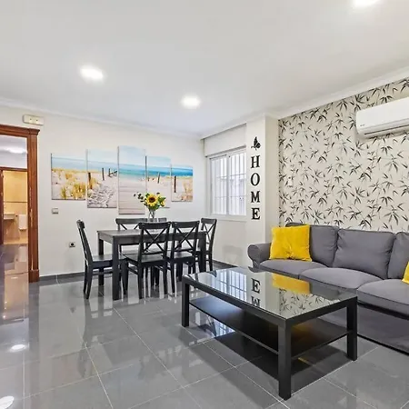 Piso En Atarazanas Apartment Malaga Exterior photo